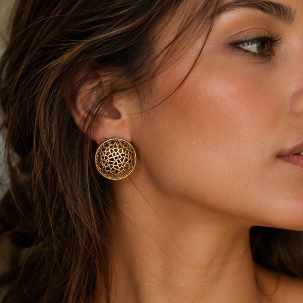 Vintage Gold Tone‎ Intricate Lattice Dome Stud Earrings Geometric Openwork